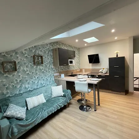 Green Stan' Apartment